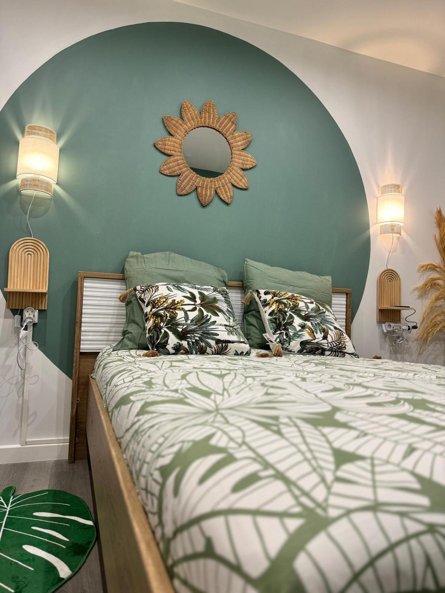 Worldroom Chambre Privee Avec Espace Commun Perpignan Room photo
