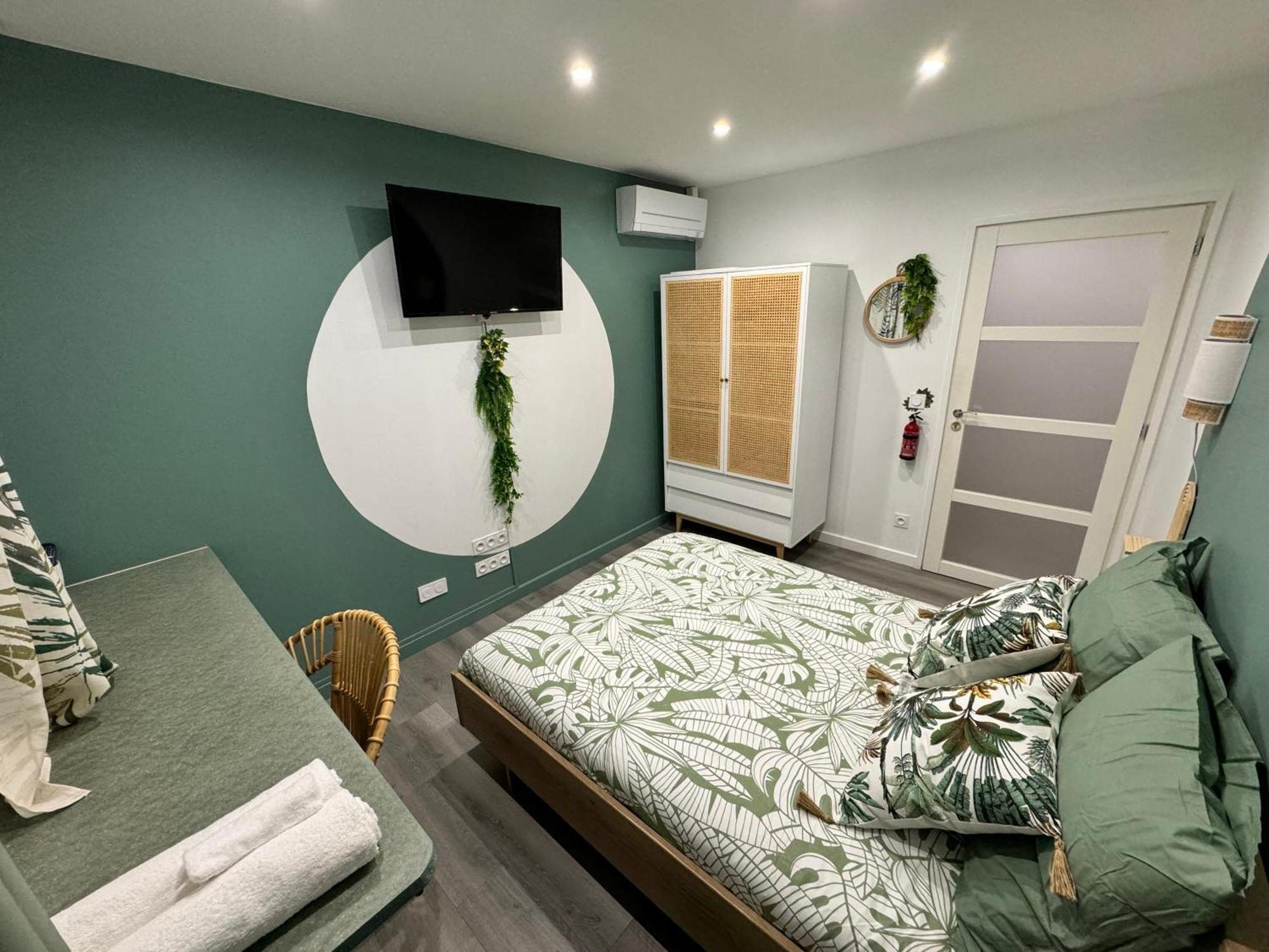 Worldroom Chambre Privee Avec Espace Commun Perpignan Exterior photo